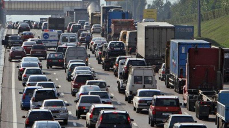 Azərbaycanda köhnə avtomobillər dövriyyədən çıxarılacaq