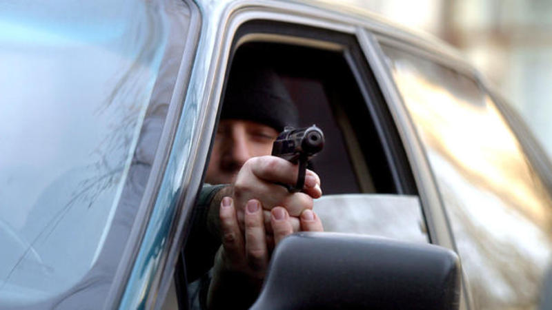 Azərbaycanlı iş adamına sui-qəst planı: mühafizəçisi öldürüldü, özü və oğlu isə...