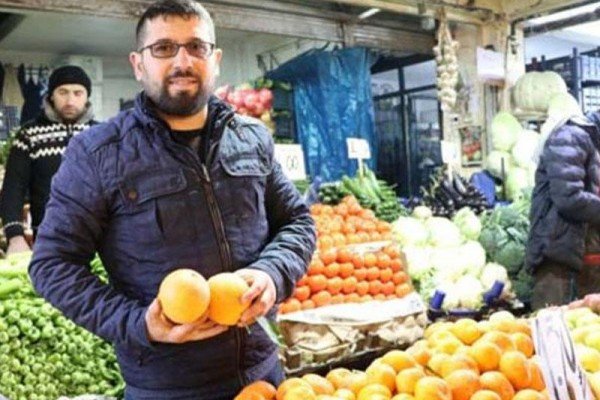 On ədəd sellofan torba gətirənə 1 kq portağal pulsuz verilir - FOTO