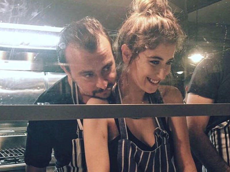 Məşhur cütlüyün toy dəvətnaməsində diqqət çəkən cümlə - FOTO