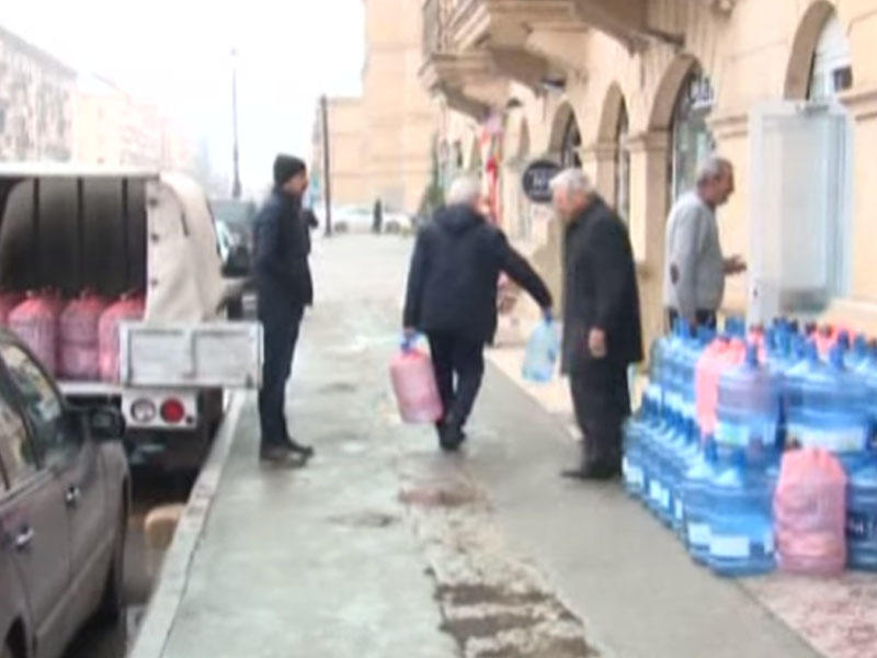 DİQQƏT! Su alarkən ehtiyatlı olun - VİDEO - FOTO
