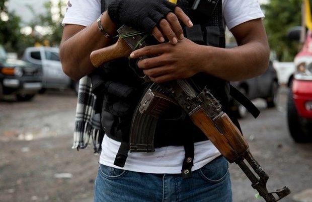 Meksikada bara silahlı hücum: yeddi ölü - VİDEO