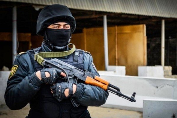 Polisdən əməliyyat - Qanunsuz silah-sursat aşkarlandı