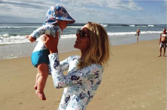 1 ildir şampunla saç yumur - Nəticə isə belədir