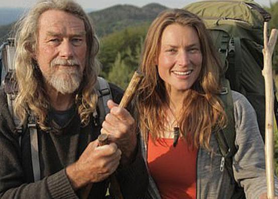 Özündən 30 yaş kiçik qadınla evləndi, evini satdı, sərgədan oldu - VİDEO - FOTO