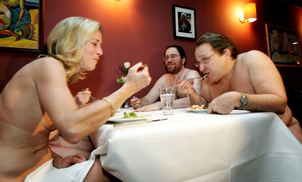 Fransada biabırçılıq — Bu restorana ancaq çılpaqlar girir (+18 FOTOLAR)