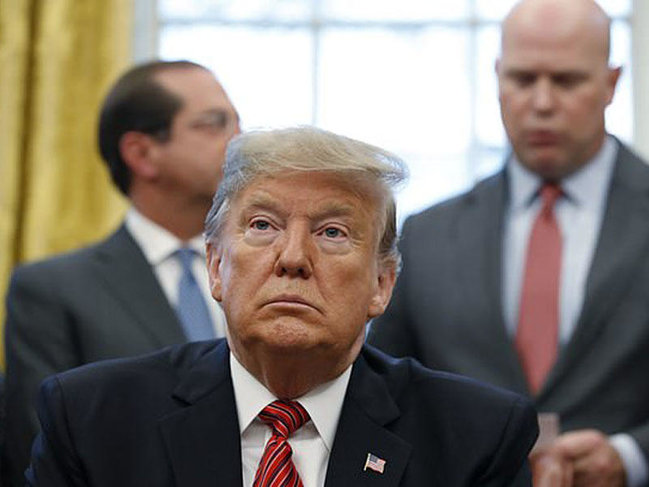 ABŞ-da hökumət iflic olub: Tramp bir sual verdi, küsüb getdi - FOTO
