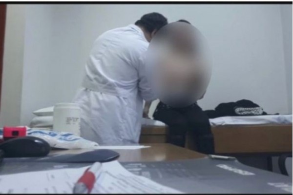 Məşhur həkim xəstələri ilə intim görüntülərini yaydı - VİDEO