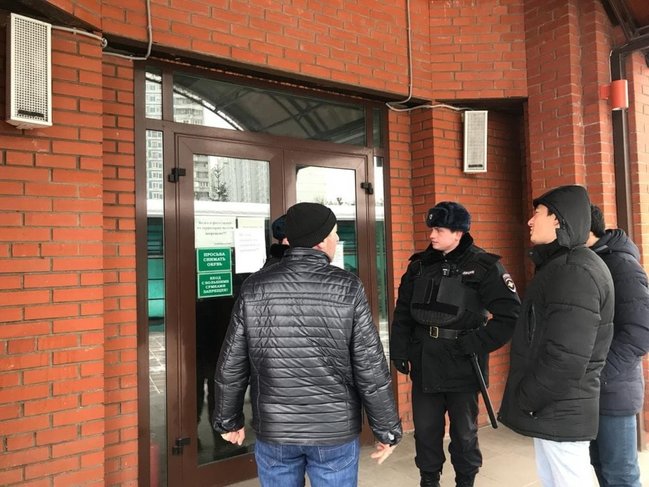 Azərbaycanlı dindarların Moskvada toplaşdığı yeganə məscid BAĞLANDI - FOTOLAR