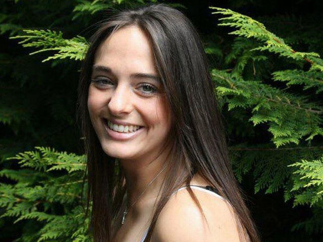 Model faciəvi şəkildə öldü - Yanındakı 6 yaşlı qız yaralandı - FOTO