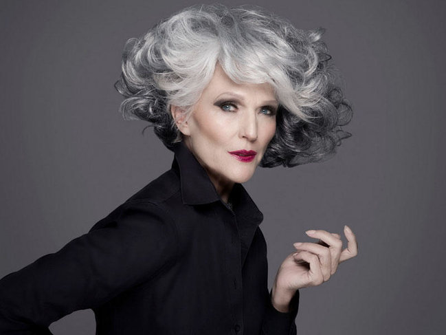 11 yaşında özünə ər seçən, 3 milyarder böyüdüb dünyanı dəyişən FANTASTİK QADIN - MARAQLI FAKTLAR