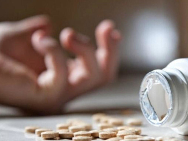 Azərbaycanda yeniyetmə qız zəhərlənib