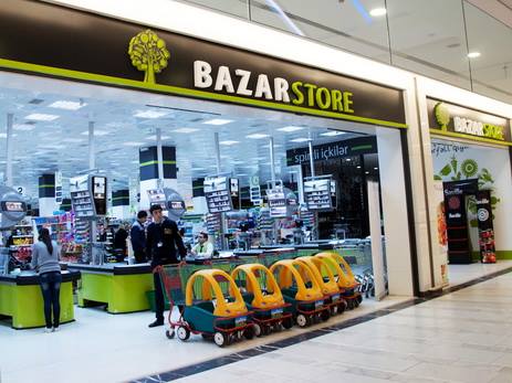 Bakıda “Bazarstore”a silahlı basqın - Xəsarət alan var