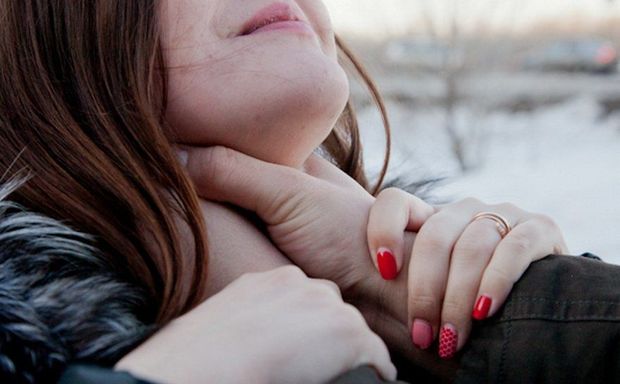 Rövşənə de, məni rahat buraxsın: Arvadını öldürən ər məhkəmə qarşısında