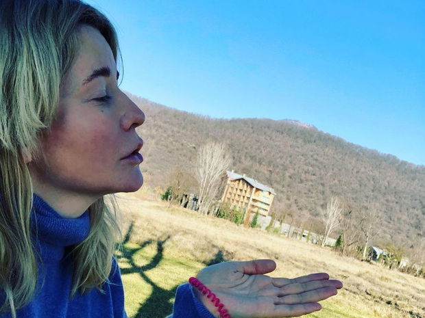 Rusiyalı ulduzlar niyə kütləvi şəkildə Azərbaycana gəlirlər?