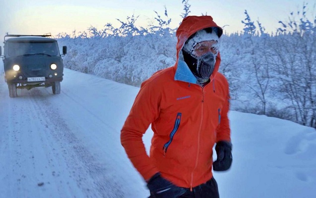 Mənfi 67 dərəcədə 50 km qaçdı - Fotolar + Video