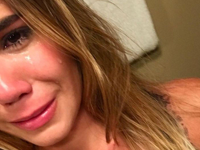 27 yaşlı model gözüyaşlı: sevgilim 2 ildir məni döyür - FOTO