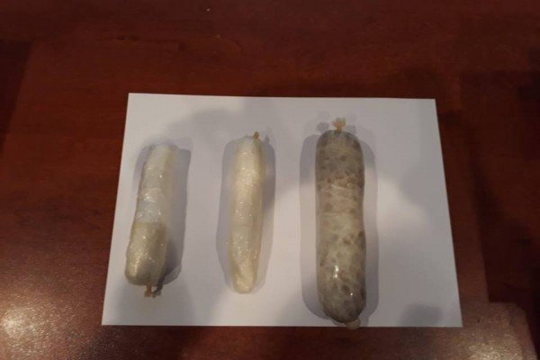 Azərbaycana düz bağırsağında narkotik keçirmək istədi