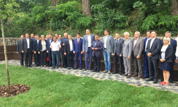 Kiyevdə Nəsiminin abidəsi ucaldılacaq — Səfirlə Kiyev meri razılaşdı - VİDEO (FOTOLAR)