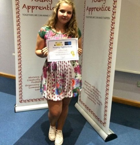 Sinif yoldaşları onu döydüyünə görə məktəbi tərk etdi, 13 yaşında öz şirkətini qurdu - FOTOLAR