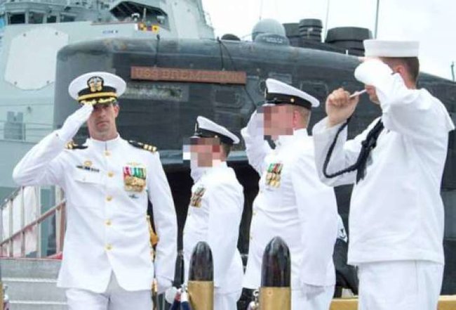 10 yüngül əxlaqlı qadınla əylənən vəzifəli şəxs işdən çıxarıldı - RƏZALƏT