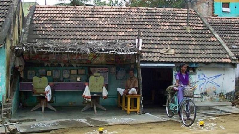 Dünya bu bacılardan DANIŞIR: 4 il boyunca kişi qiyafəsinə girib kişiləri... - FOTO