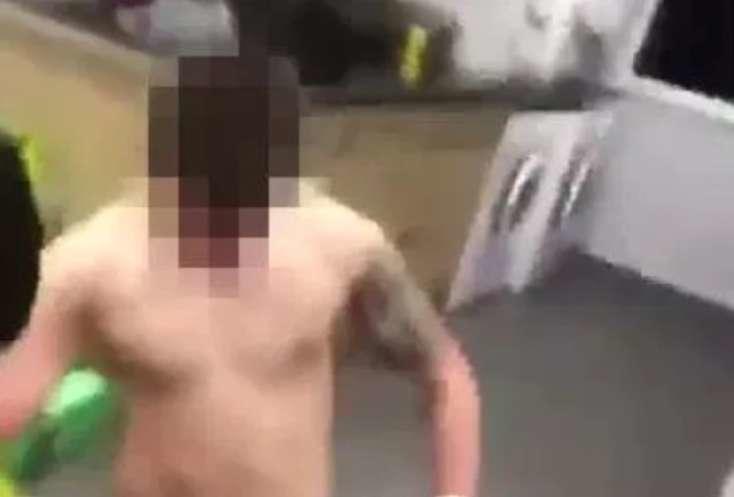 Əsgərlər hərbi hissəyə gizlicə qız gətirdilər - Baxın sonra nə oldu? - FOTOLAR