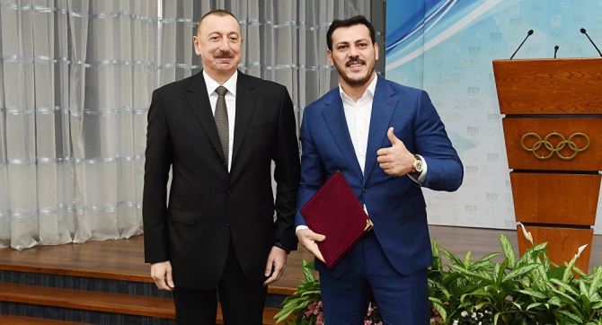 Prezident və xanımından Zabit Səmədova jest - FOTO