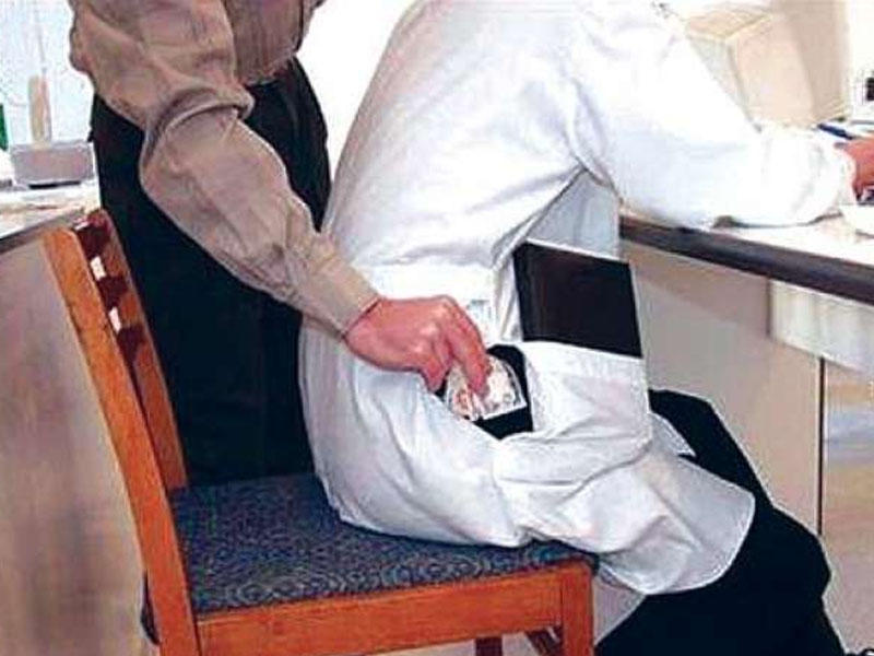 Saxta əlilliyə görə verilən pullar həm vəzifəli şəxslərdən, həm də vətəndaşdan tutulacaq