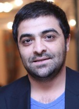 Fərda üçüncü oğlunun üzünü göstərdi - Foto