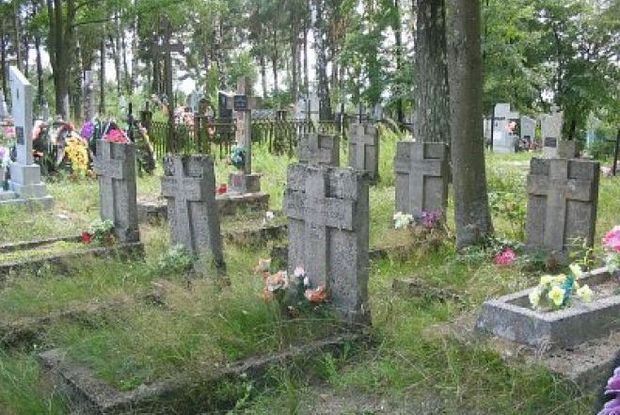 Bakıda “rus qəbiristanlığı”nda vandalizm - VİDEO