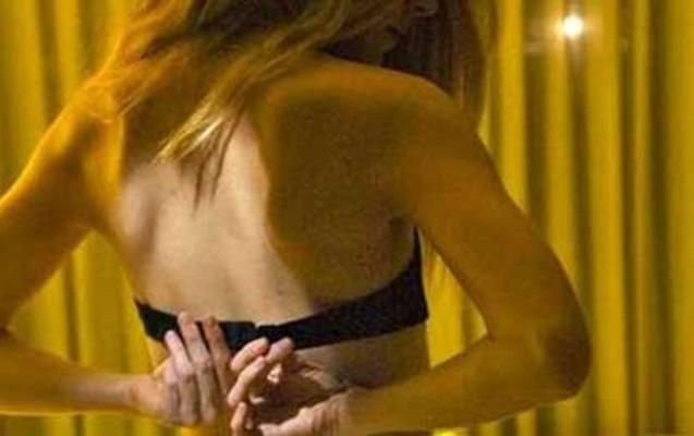 İnternetdə tanış olub görüşə çağırdığı FAHİŞƏ SEVGİLİSİ ÇIXDI - Yataqda VİDEOya çəkib ...