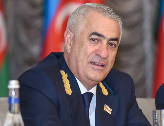 Cavid Qurbanov Bakı-Gəncə qatarında gediş haqqının azalmasına aydınlıq gətirdi