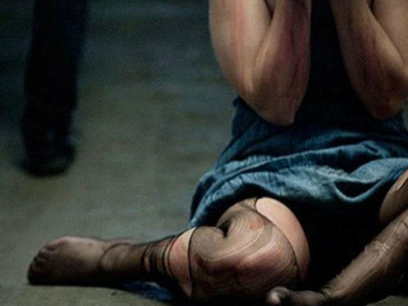 Bakıda avtobus sürücüləri qadını içki məclisində zorladılar - Məhkəmə