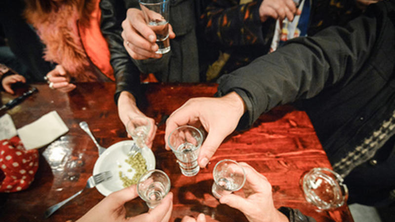 Şöhrətdən alkoqolimzə bir addım: Sərxoşluğa qurşanan uduzlar