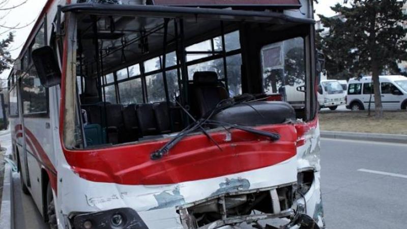 SON DƏQİQƏ: Avtobus TIR-a çırpıldı – Yaralılar var