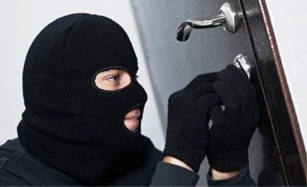 İşlədiyi şirkətdən 288 min manat oğurladı - MƏHKƏMƏ