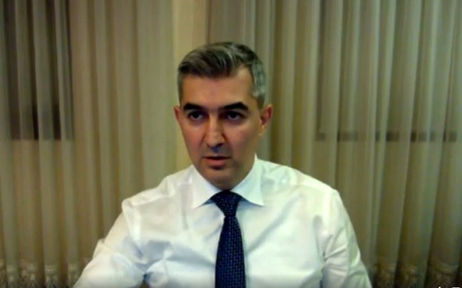 Azərbaycanlı məmurun canlı yayımı rekord vurdu - VİDEO