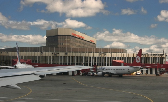 Təyyarə sərxoş sərnişinlərə görə havaya qalxmadı