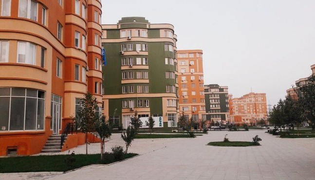 ''İllərdir mənzillərimizə çıxarış ala bilmirik''