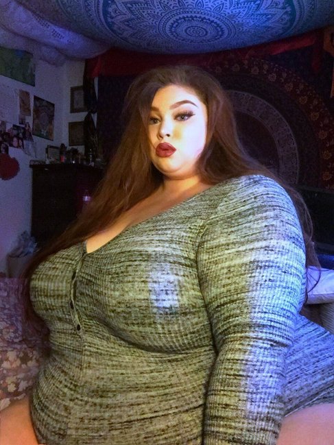 Yemək yeyərək sərvət qazanır - Foto