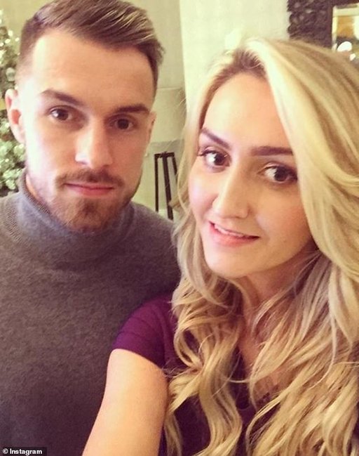 Bu futbolçu meydanda hər dəqiqəyə 5700 dollar alacaq - FOTOLAR