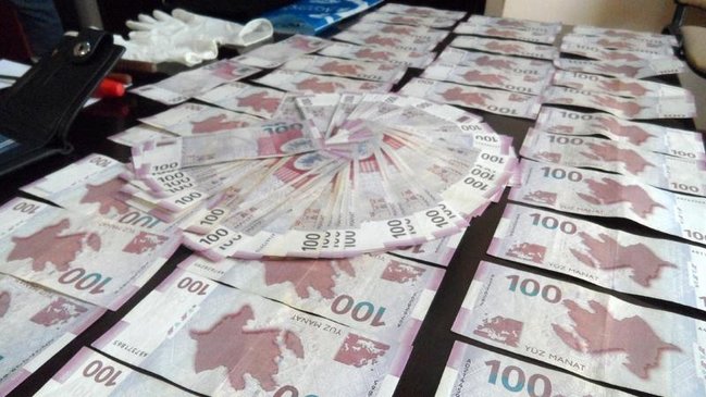 Azərbaycanda ŞOK HADİSƏ - Qonşusunun pulunu ələ keçirib özünə