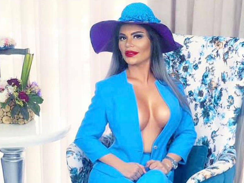 Afaq Aslan sinəsi açıq FOTOları ilə gündəmdə