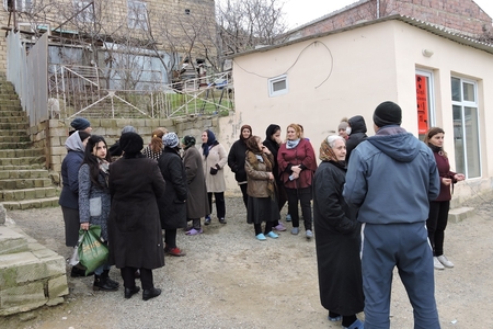 Bayılda köçkün ailələri aksiya keçirdilər: “Evimizi tərk etmirik” - FOTOLAR, VİDEO