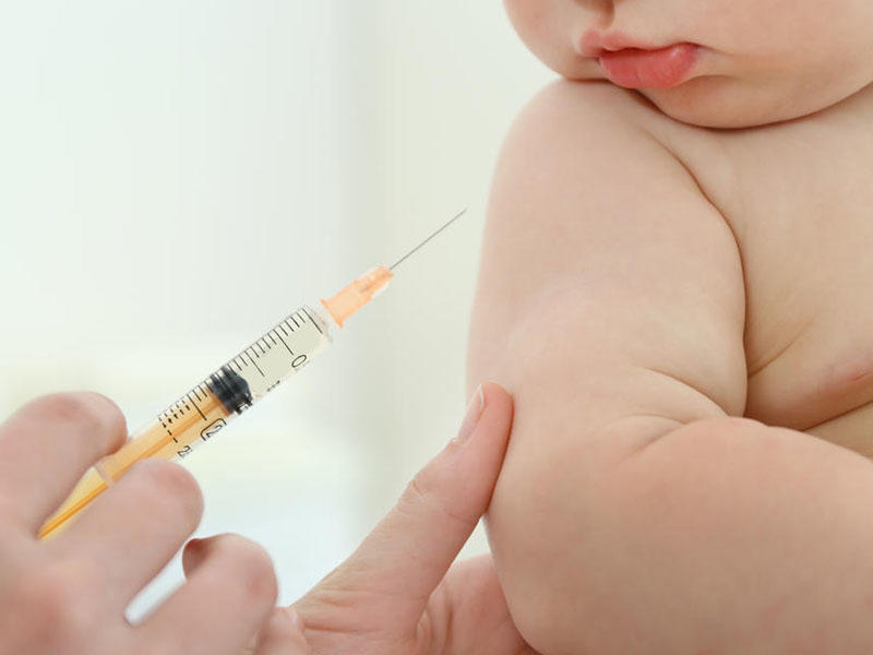 Anadan yaş yarımlıq qızına qarşı ağılasığmaz hərəkət - Şprislə qanına maye sabun yeridib və... - FOTO