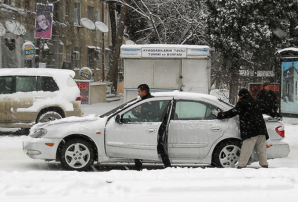 DYP-dən hava şəraiti ilə bağlı sürücülərə xəbərdarlıq