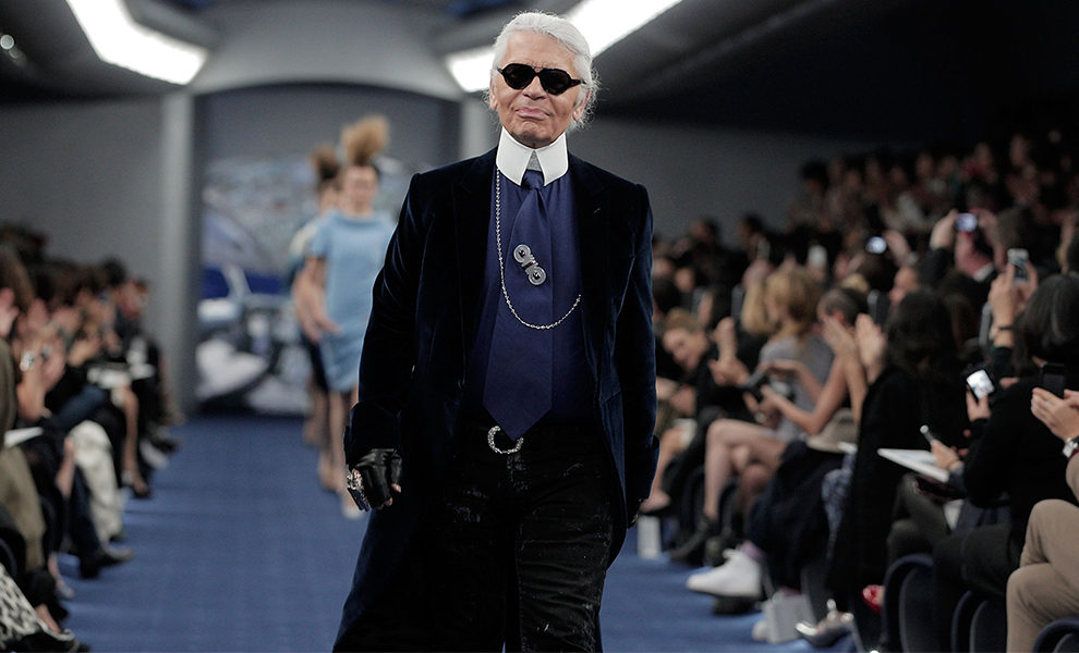 Умер Карл Лагерфельд. Бессменный креативный директор Chanel и Fendi ушел из жизни