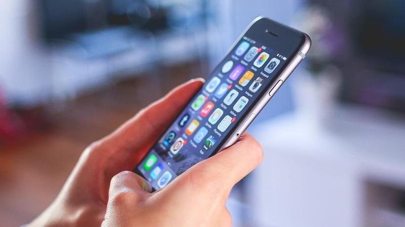 Parlamentdən ŞOK QƏRAR: Bu yerlərdə telefon və internetdən istifadəyə qadağa