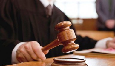 Qazi baş redaktorun məhkəməsində nələr olur - Faktlar və sənədlər....